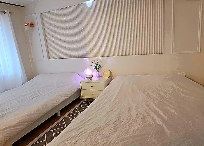 Nakwon - 15 Minutes To Hongdae - 20 Minutes To Gangnam - 4 Minutes From Subway